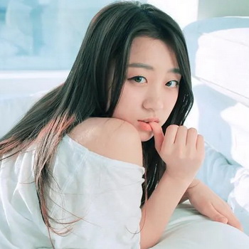 Eunji Pyo Biography